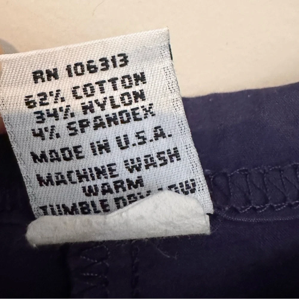 Be Present Chakra Capris Purple | Size M | Made in USA
Excellent condition - Picture 6 of 6